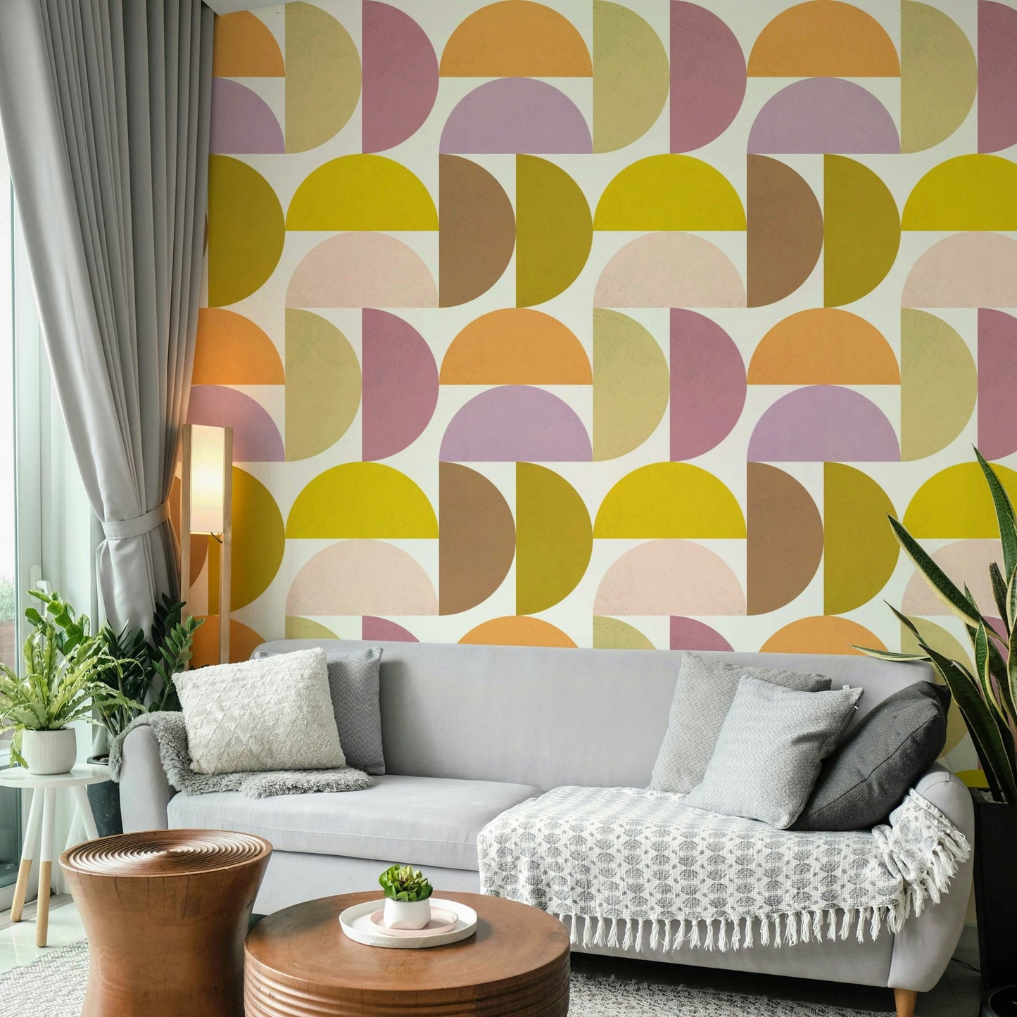 Wallpaper for walls with a painterly abstract look

