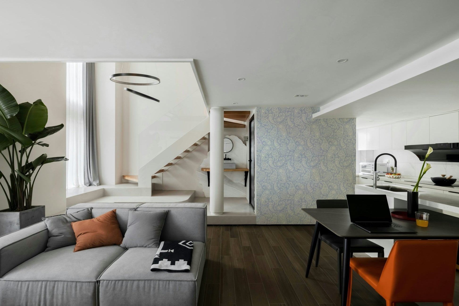 Soothing periwinkle hue.

