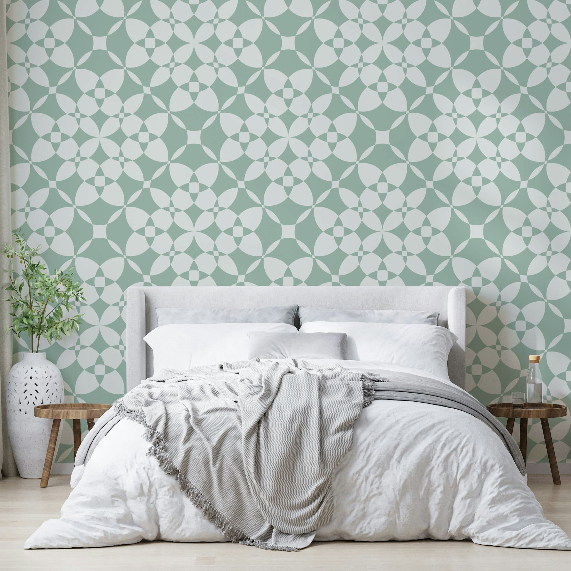 This wallpaper is suitable for a bedroom, a bathroom, or a creative space.
