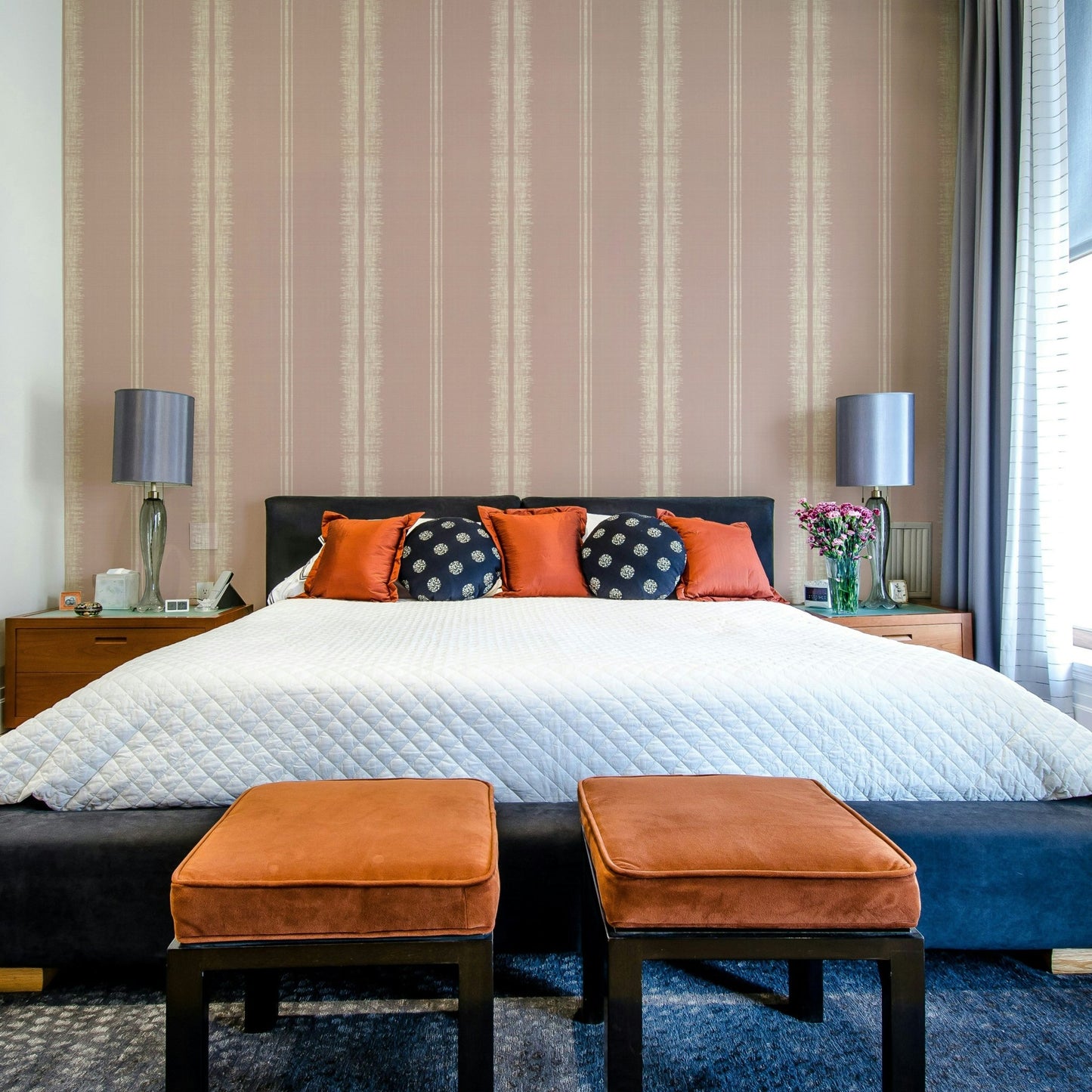 Perfect wallpaper for bedrooms and living rooms with soft hues

