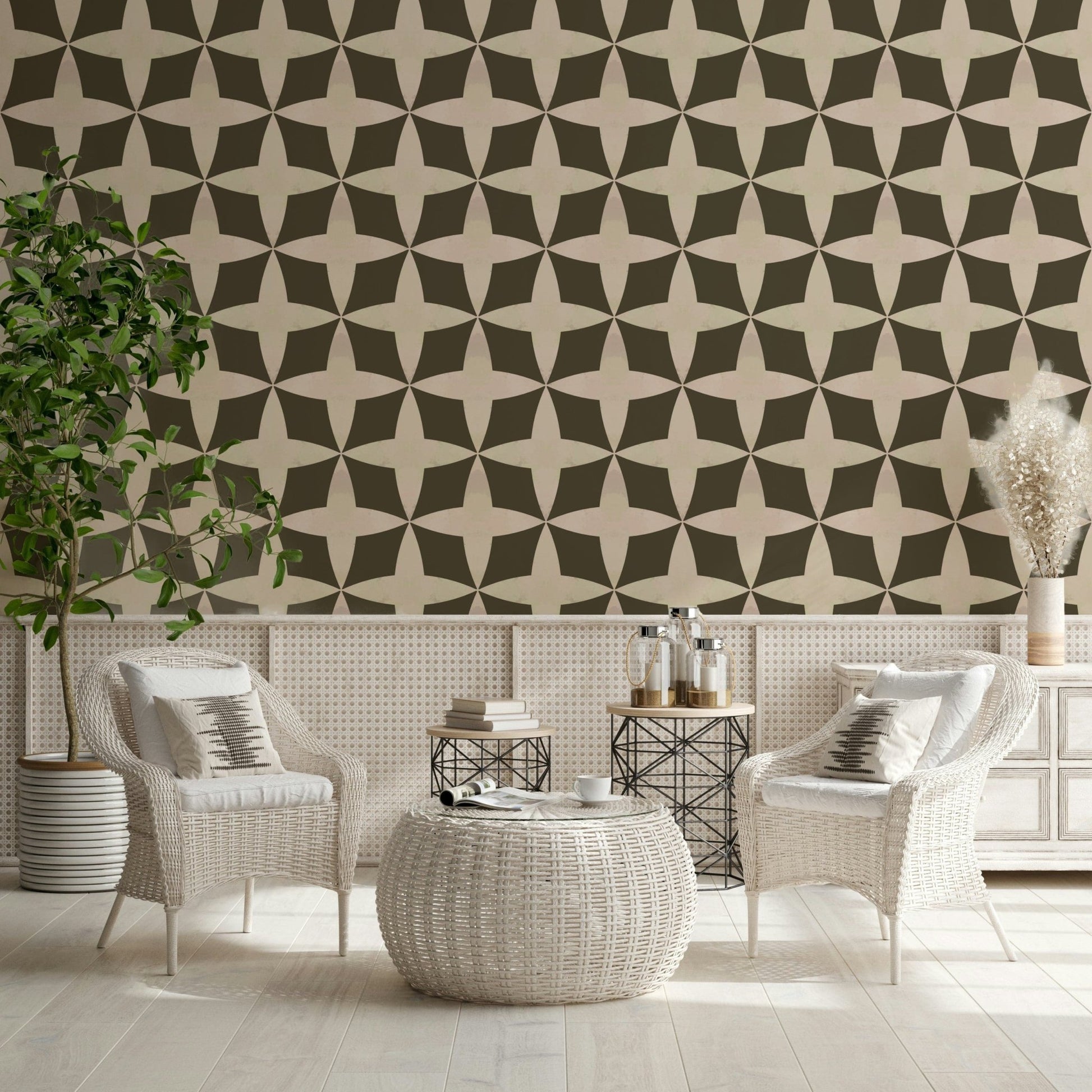 Vintage inspired bloom pattern wallpaper in warm hues