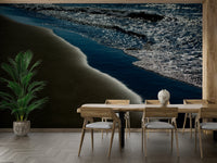 A classic ocean wallpaper for walls with a coastal theme.

