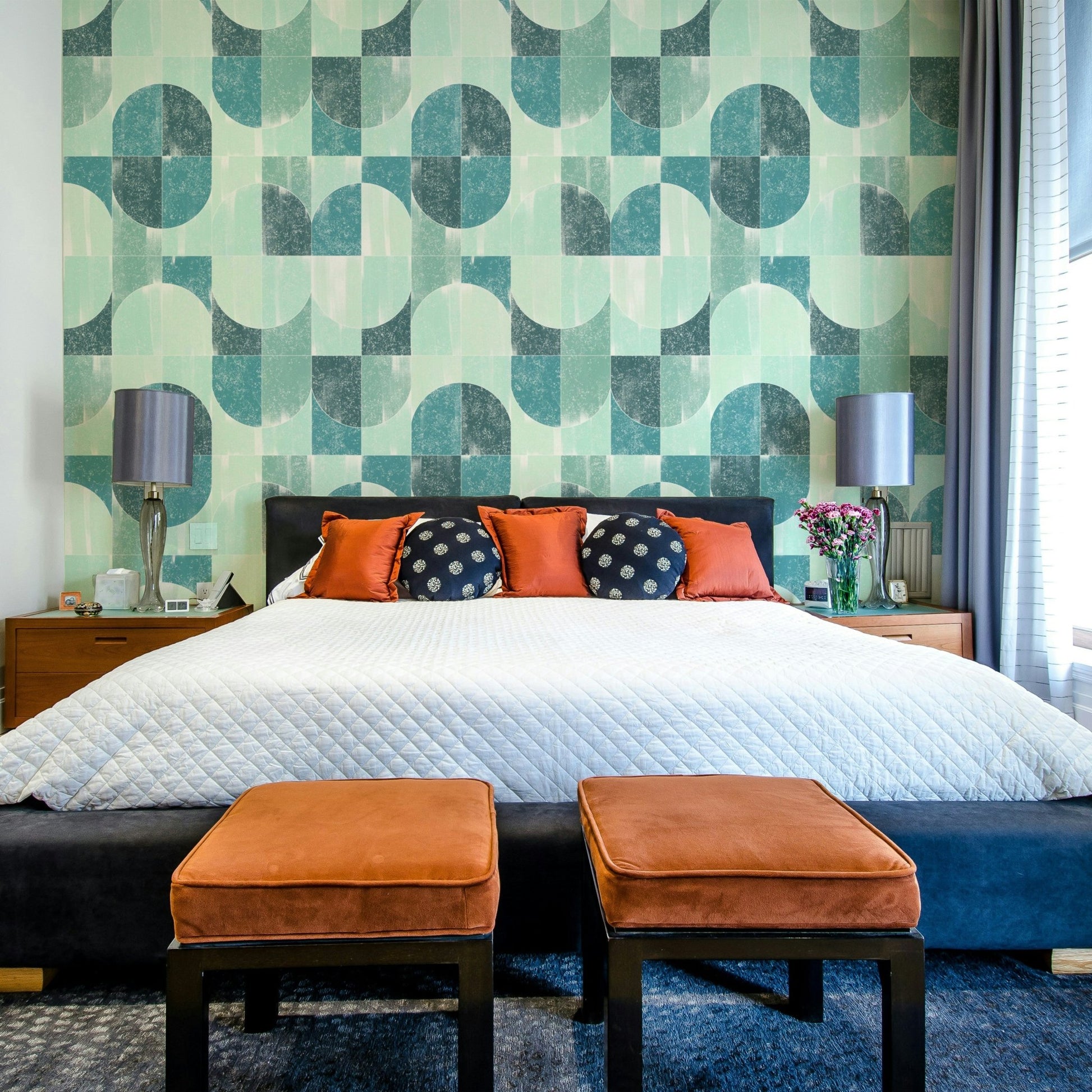 Sense of serene tranquility and refreshing artistry.

