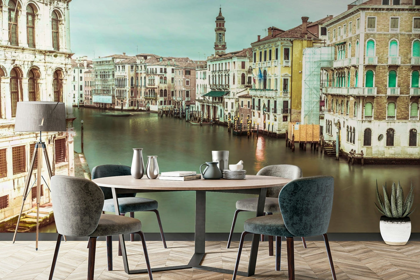 Classic Venice mural wallpaper showcasing the Grand Canal.

