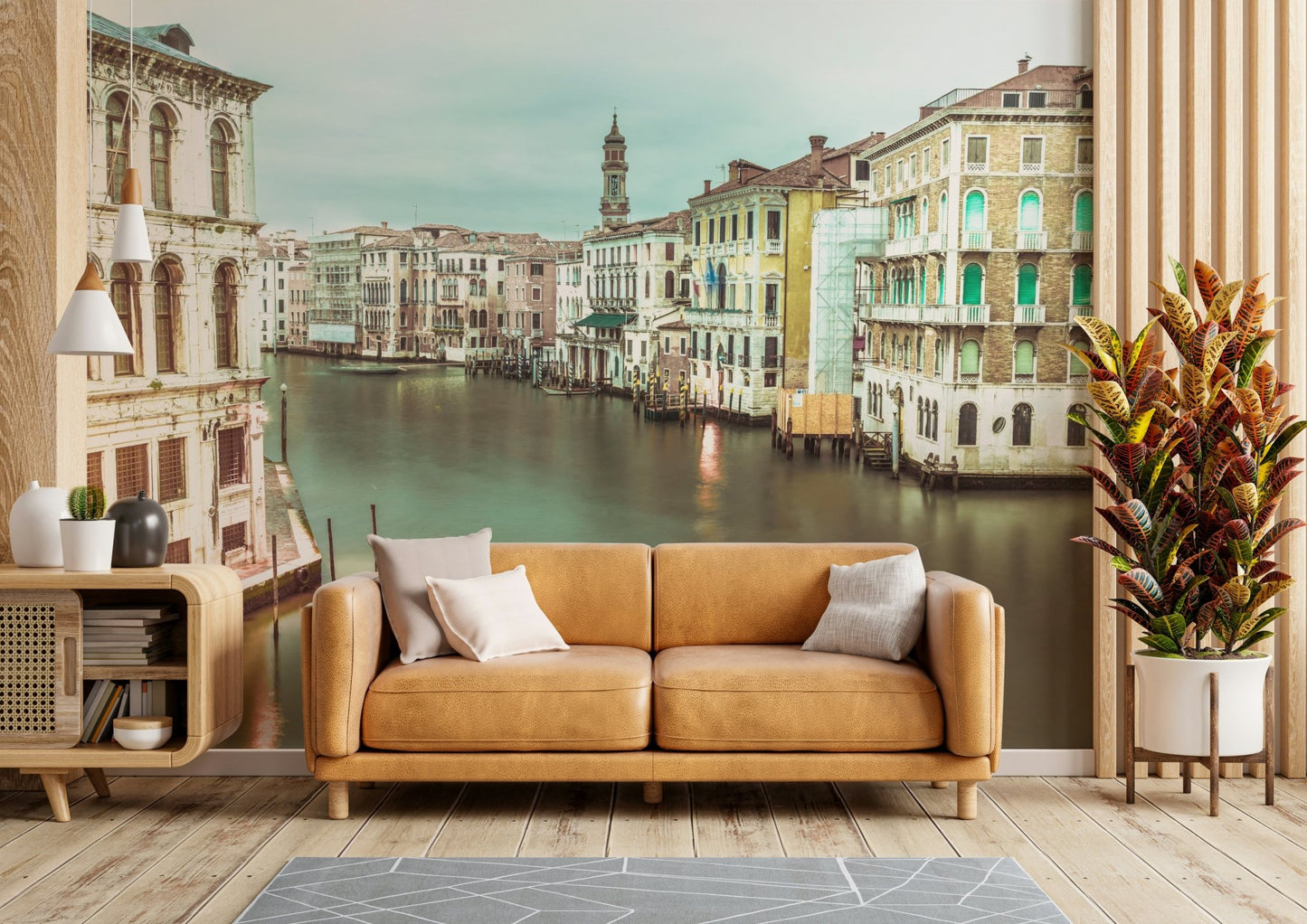 Wall mural depicting Venice’s Grand Canal for a peaceful room.

