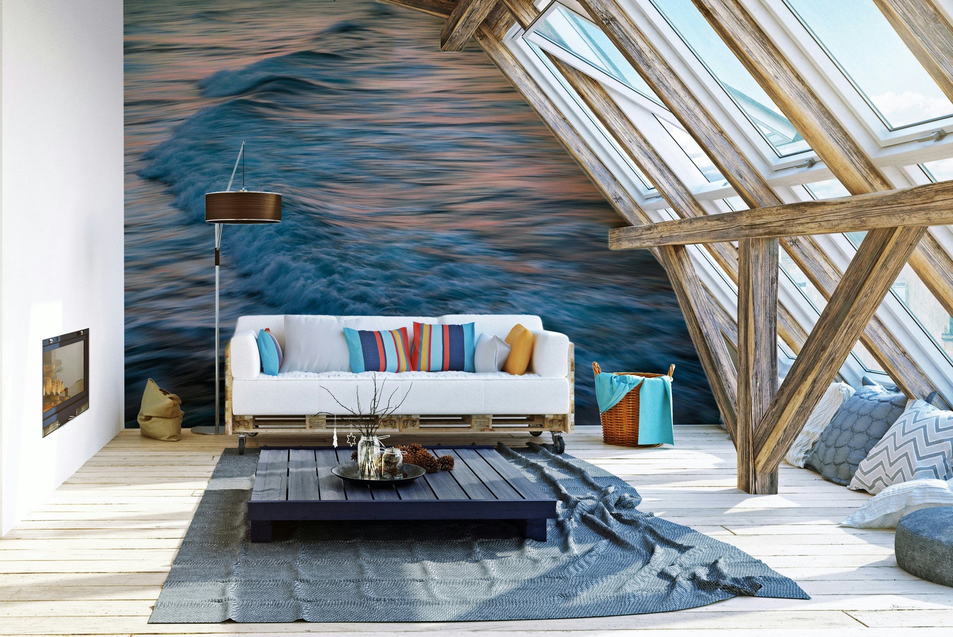 A close-up of the detailed texture in the wave design.

