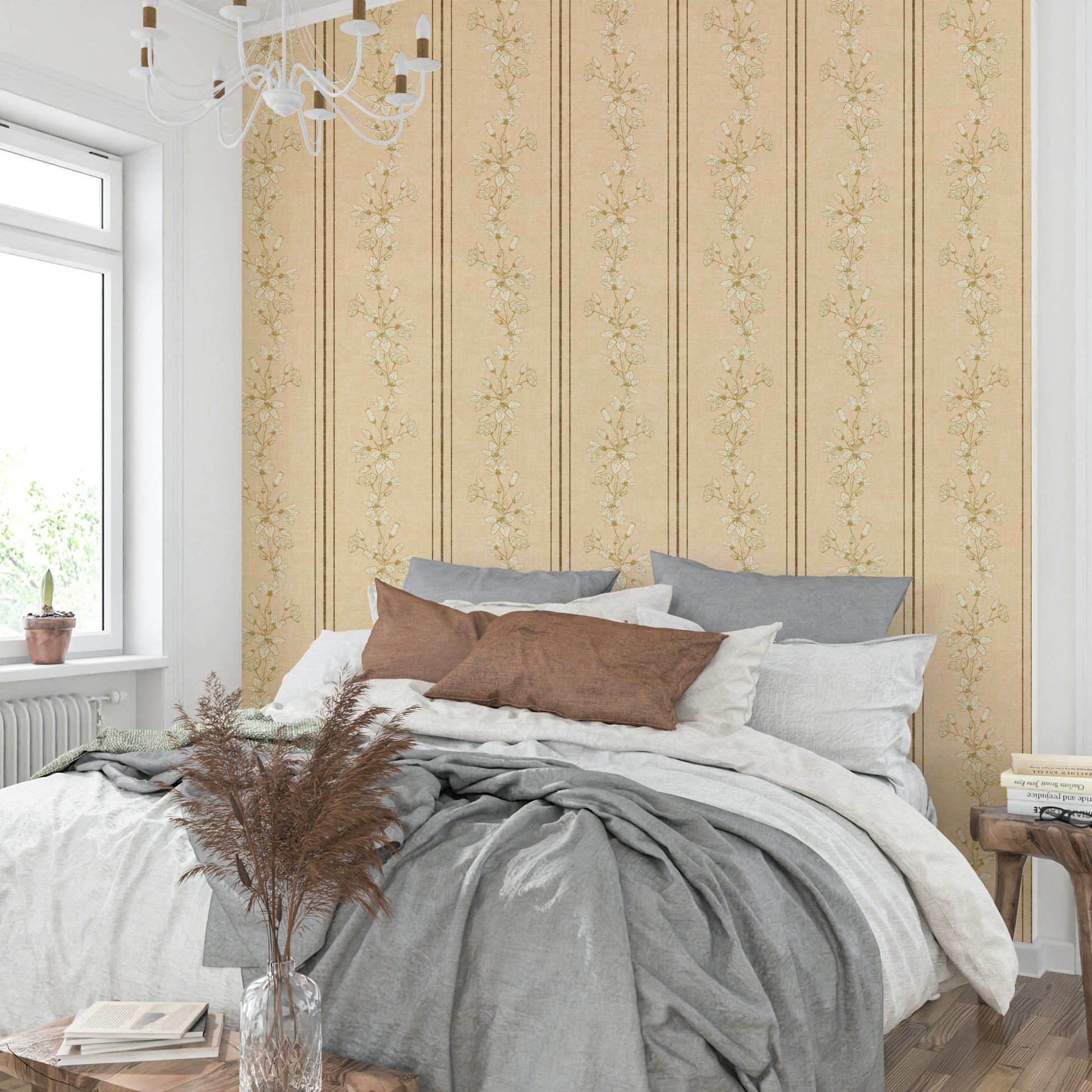 Vintage-style bloom wallpaper in yellow tones

