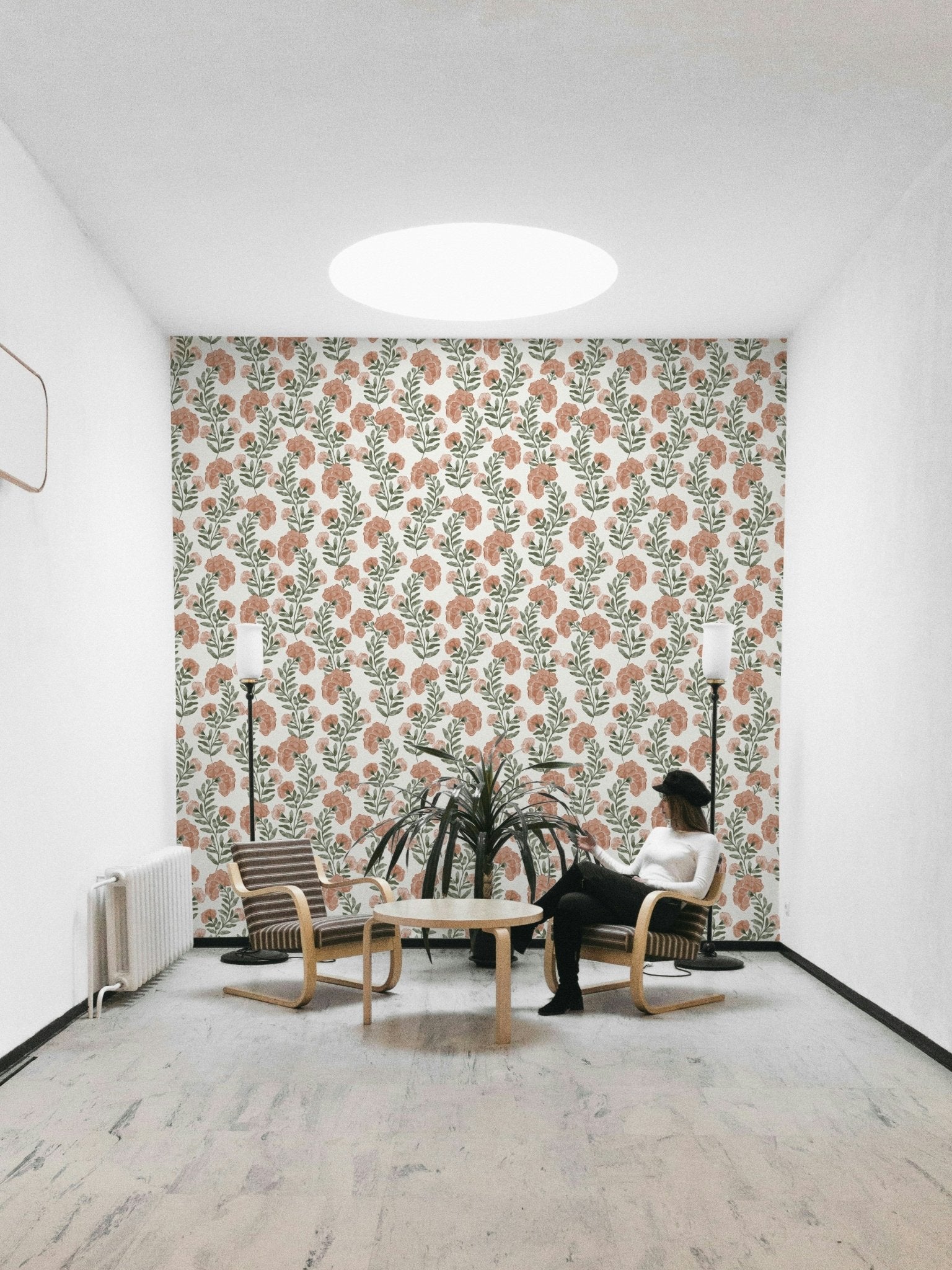 The composition is a symmetrical and repeating pattern.


